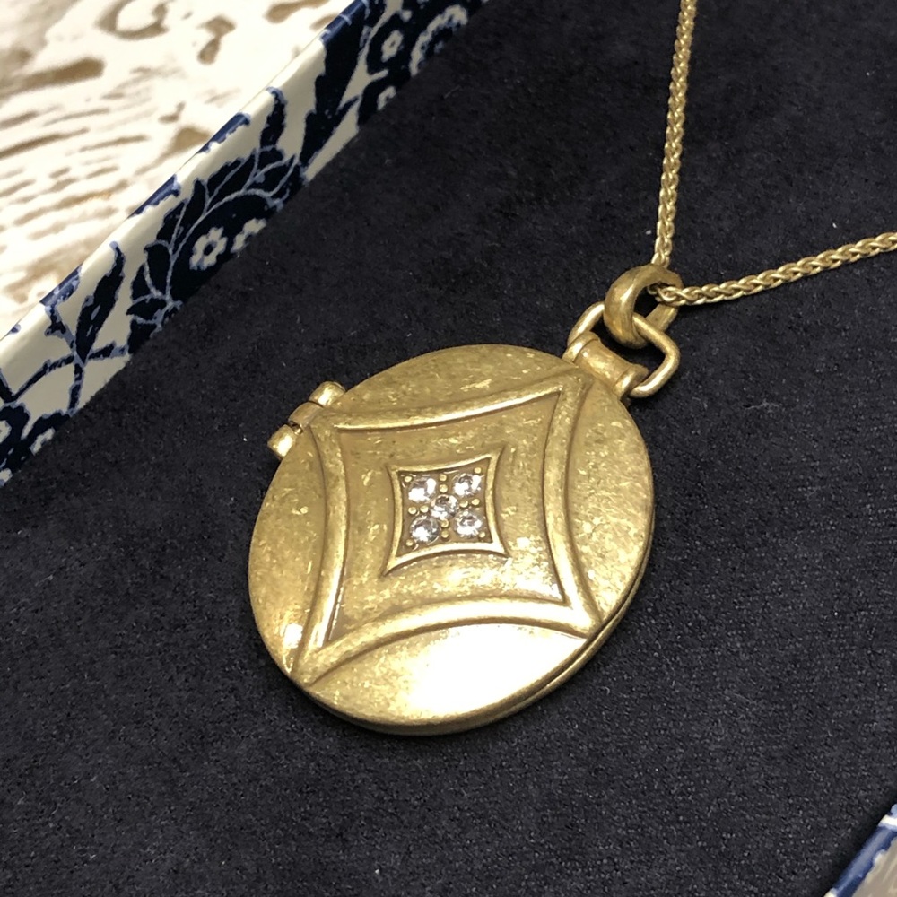 🍀LUCKY LOCKET🍀